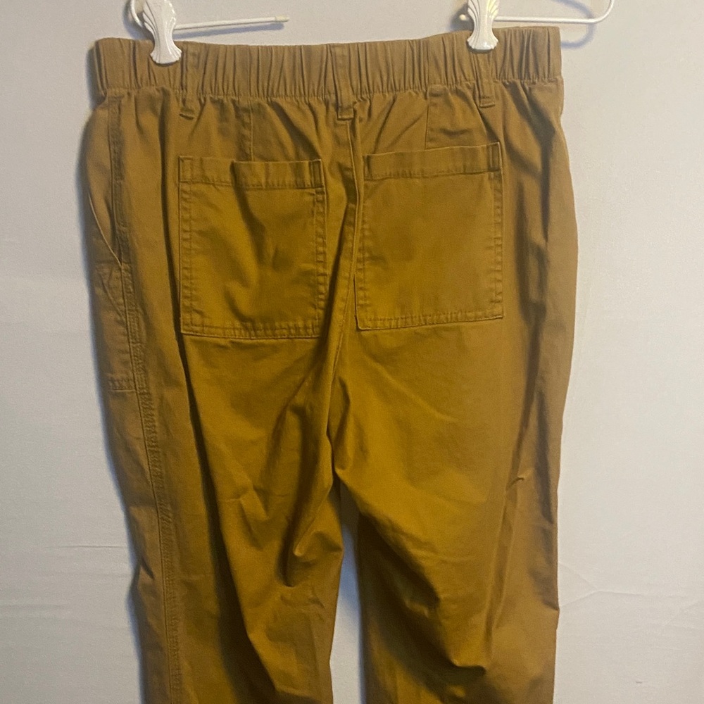 Old Navy Women's Mustard Cargo Pants - Picture 7 of 10
